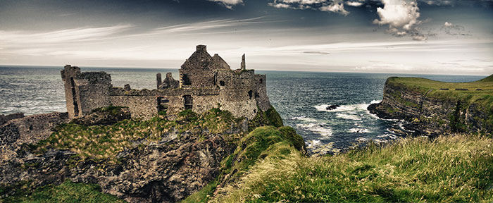 Dunluce Castle para visitar mientras estudias inglés en Irlanda